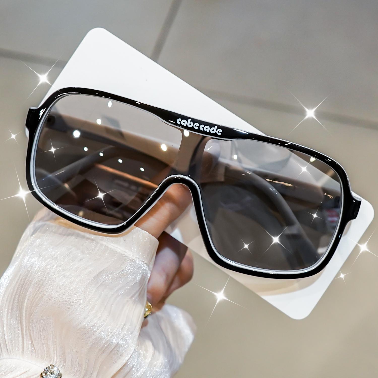 Cabecade Unisex Casual Oversized Decorative Eyeglasses with Stylish One-Piece Lens Designesuv400Fashionable Accessories Style Enthusiasts
Cabecade Unisex Casual Oversized Decorative Eyeglasses with Stylish One-Piece Lens Designesuv400Fashionable Accessories Style Enthusiasts