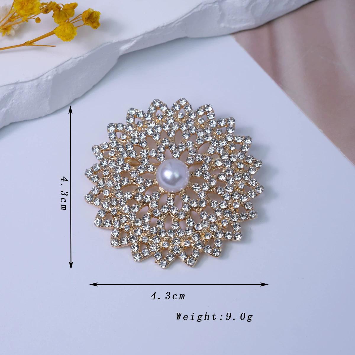 Luxury Rhinestones Flower Brooches for Women Wedding Party Elegant Imitation Pearl Sunflower Brooch Pins Hollow Out Zircon Gift
Luxury Rhinestones Flower Brooches for Women Wedding Party Elegant Imitation Pearl Sunflower Brooch Pins Hollow Out Zircon Gift