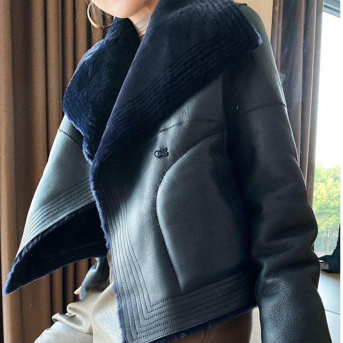 Женское кожаное пальто больших размеров, толстое кожаное пальто с мехом, флокированное пальто больших размеров, флисовая кожаная куртка L фиолетовый