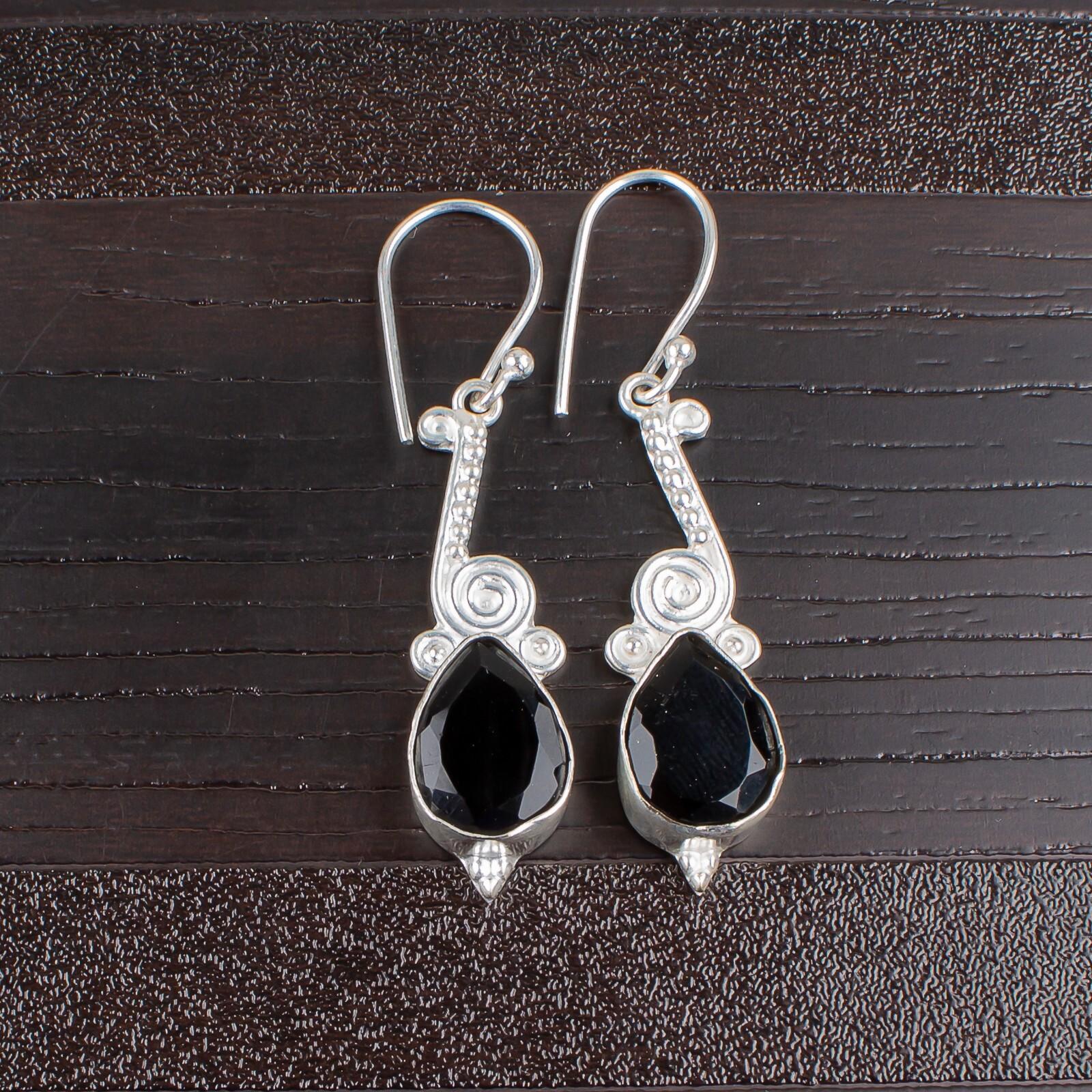 Natural Black Onyx Gemstone 925 Sterling Silver Trendy Jewelry Earrings 2.10 EE-37-13
Natural Black Onyx Gemstone 925 Sterling Silver Trendy Jewelry Earrings 2.10 EE-37-13