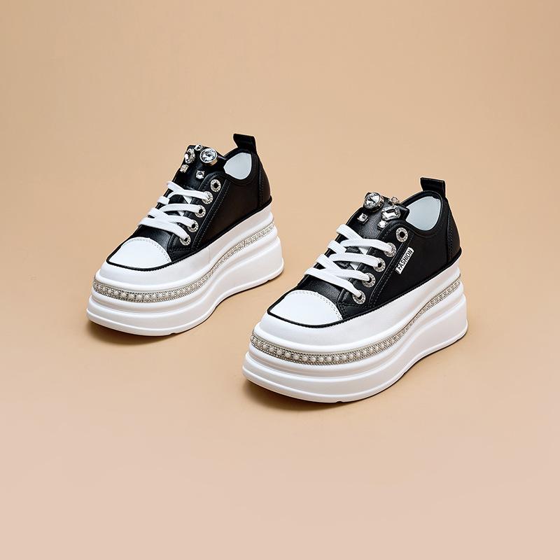 Little white shoes women s 2025 autumn new thick-soled Korean version of versatile casual shoes popular small thick-soled heightening women s shoes 39 чёрный
Little white shoes women s 2025 autumn new thick-soled Korean version of versatile casual shoes popular small thick-soled heightening women s shoes 39 чёрный