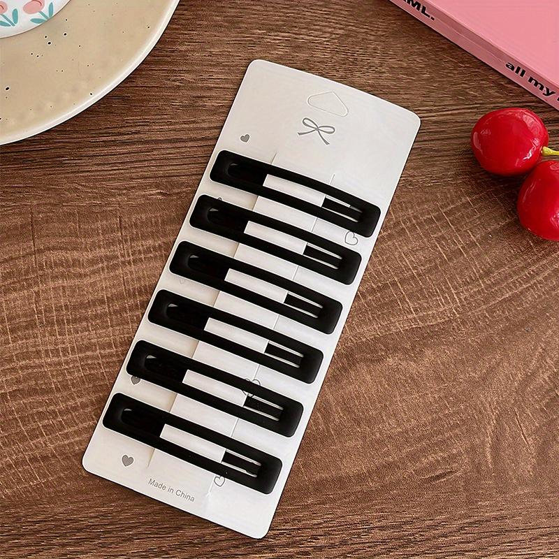 6pcs Simple Matte Hair Clips Set, Iron Snap Barrettes for Women, Hollow Design, for Securing Bangs & Flyaways, with Makeup Styling Tools
6pcs Simple Matte Hair Clips Set, Iron Snap Barrettes for Women, Hollow Design, for Securing Bangs & Flyaways, with Makeup Styling Tools