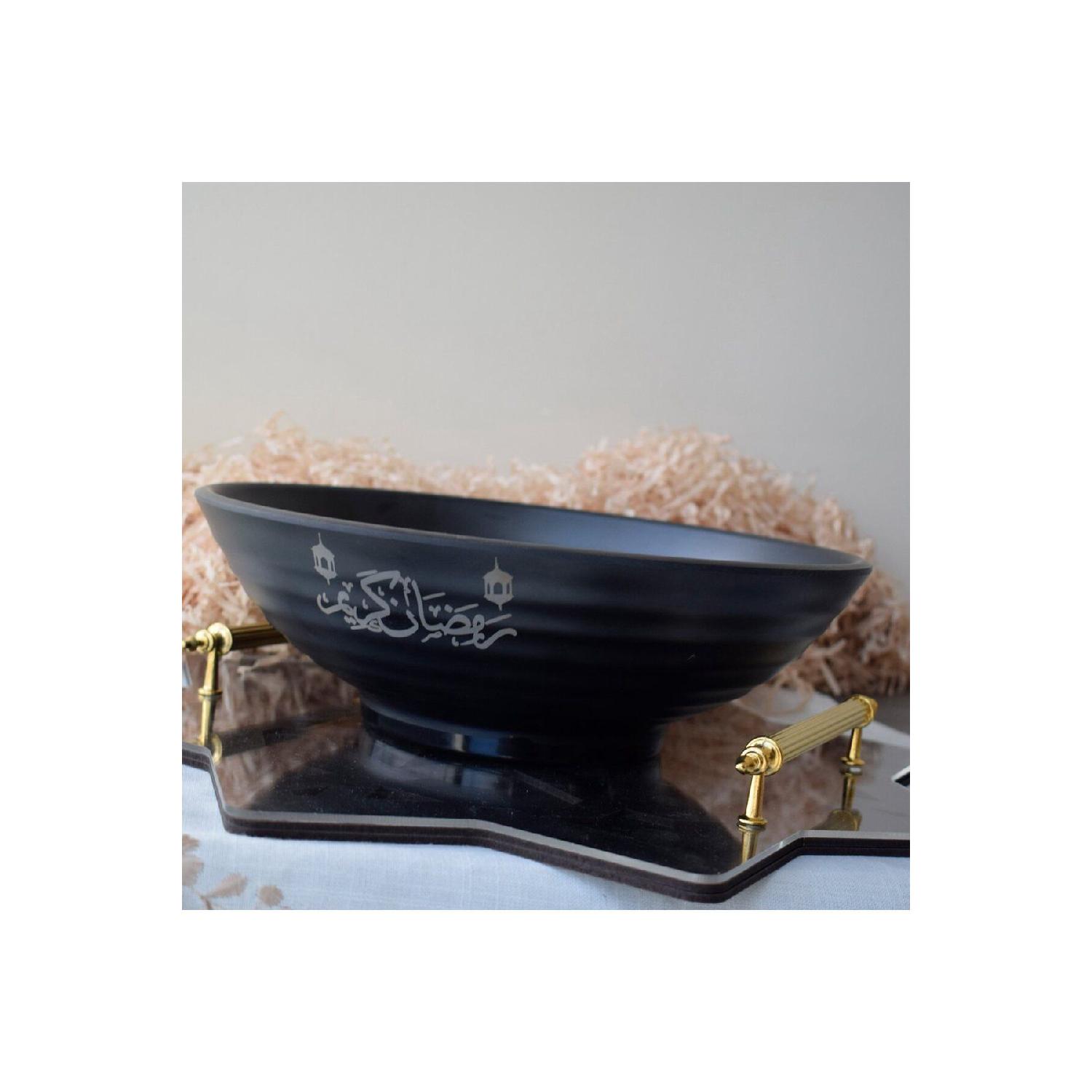 Great Bowl Designed For The Month Of Ramadan 28 Cm In Diameter (soup Or Cucumber) Arabic Calligraphy чорний
Great Bowl Designed For The Month Of Ramadan 28 Cm In Diameter (soup Or Cucumber) Arabic Calligraphy чорний