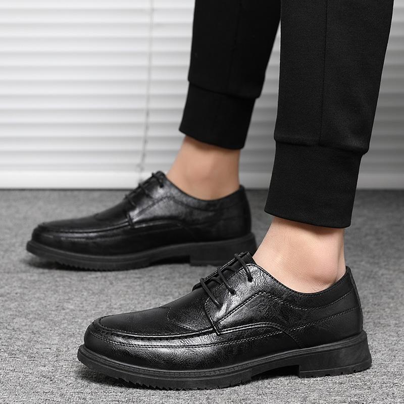 High Quality Leather Men Casual Shoes Breathable Mens Dress Shoes Italian Luxury Brand Lace-Up Non-slip Men Driving Shoes 39 чорний
High Quality Leather Men Casual Shoes Breathable Mens Dress Shoes Italian Luxury Brand Lace-Up Non-slip Men Driving Shoes 39 чорний