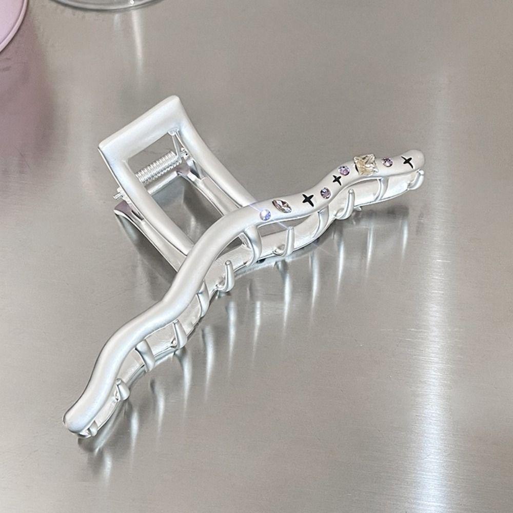 Harajuku Vintage Shiny Korean Style Hair Clip Zinc Alloy Zircon Hairpin Y2K Hair Claw Women Shark Clip
Harajuku Vintage Shiny Korean Style Hair Clip Zinc Alloy Zircon Hairpin Y2K Hair Claw Women Shark Clip