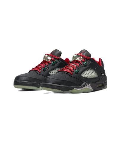 Air Jordan CLOT x Air Jordan 5 Retro Low Jade Jordan 5 AJ5 DM4640-036 EU 35.5 нефритовый/чёрный
Air Jordan CLOT x Air Jordan 5 Retro Low Jade Jordan 5 AJ5 DM4640-036 EU 35.5 нефритовый/чёрный