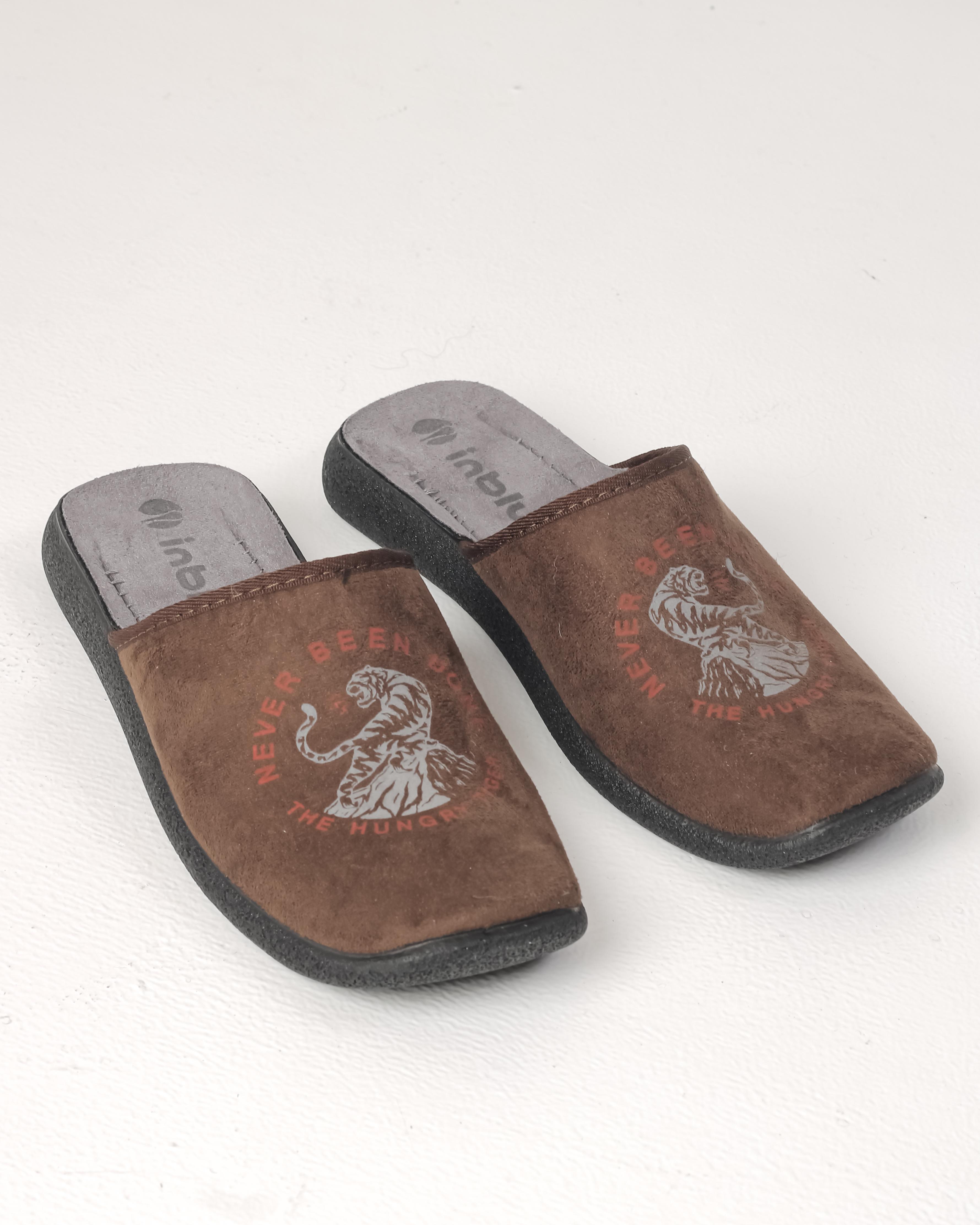 Тапочки чоловічі Inblu AC1F 41 темно-коричневий велюр 44 темно-коричневого кольору
Тапочки чоловічі Inblu AC1F 41 темно-коричневий велюр 44 темно-коричневого кольору