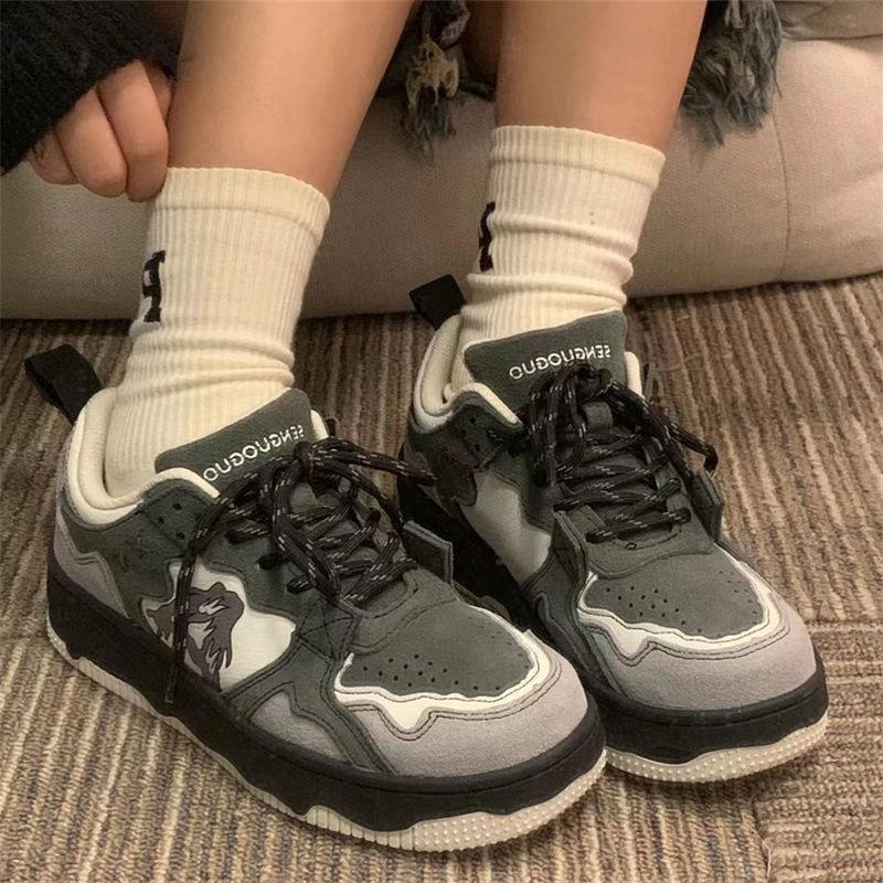 Design sense niche black board shoes women s spring new Guochao student versatile platform shoes children s casual sports shoes 40
Design sense niche black board shoes women s spring new Guochao student versatile platform shoes children s casual sports shoes 40