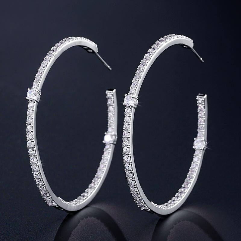 ZAKOL Classic AAA Zircon Large Hoop Earrings for Women Exquisite Micro Paved zirconia Jewelry Gift
ZAKOL Classic AAA Zircon Large Hoop Earrings for Women Exquisite Micro Paved zirconia Jewelry Gift