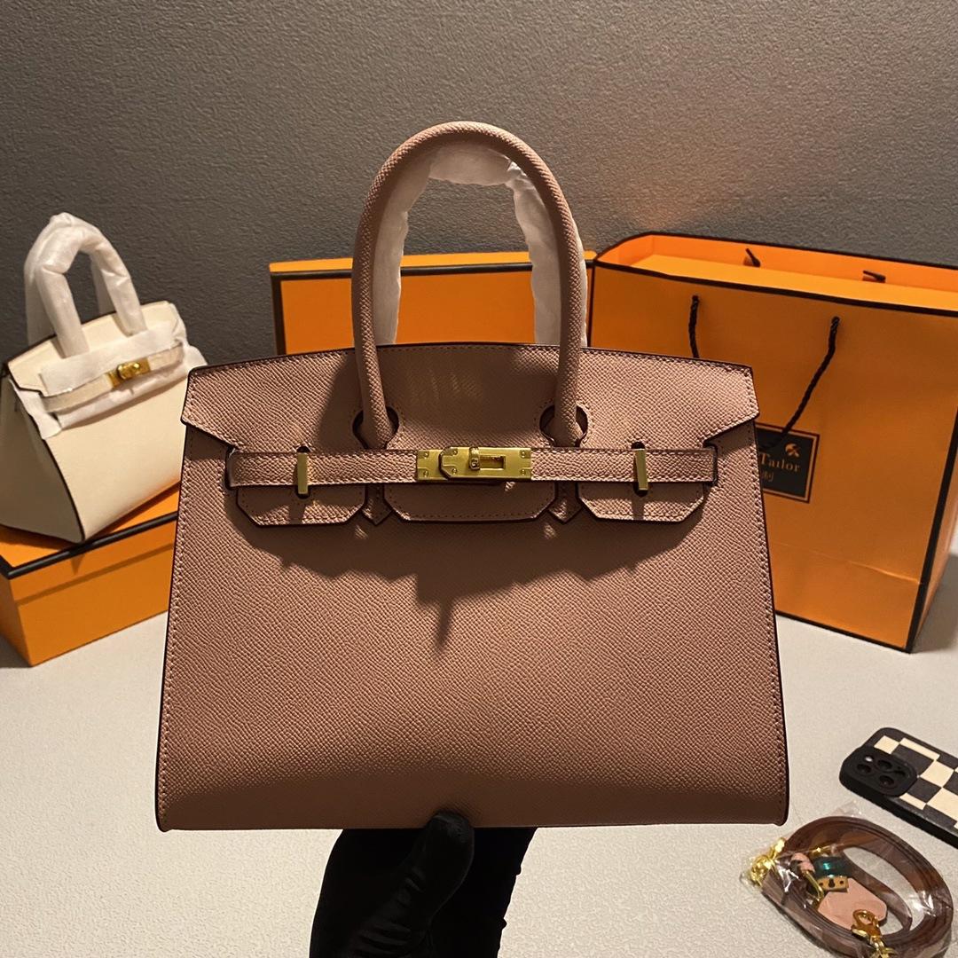 Новая сумка платинового цвета с рисунком пальм, женская вместительная сумка-тоут, высококлассная элегантная сумка-мессенджер для работы 25cm розовый
Новая сумка платинового цвета с рисунком пальм, женская вместительная сумка-тоут, высококлассная элегантная сумка-мессенджер для работы 25cm розовый