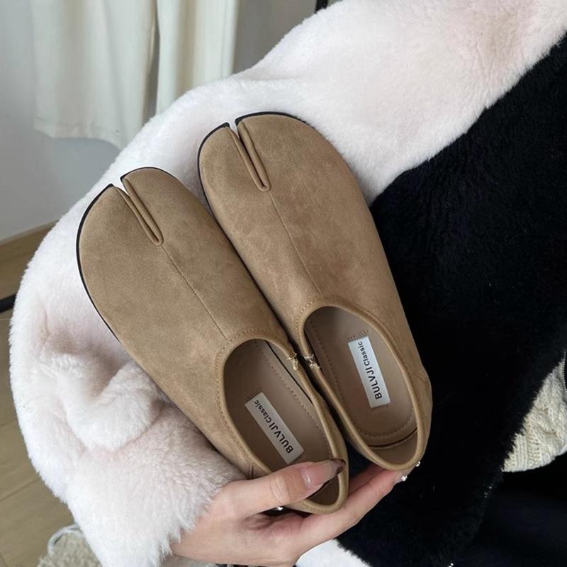 Fashion SUOJIALUN 2024 New Brand Women Flat Shoes Fashion Split Toe Slip On Ladies Elegant Loafer Shoes Soft Flat Heel Boat Shoes 35 абрикосовый
Fashion SUOJIALUN 2024 New Brand Women Flat Shoes Fashion Split Toe Slip On Ladies Elegant Loafer Shoes Soft Flat Heel Boat Shoes 35 абрикосовый