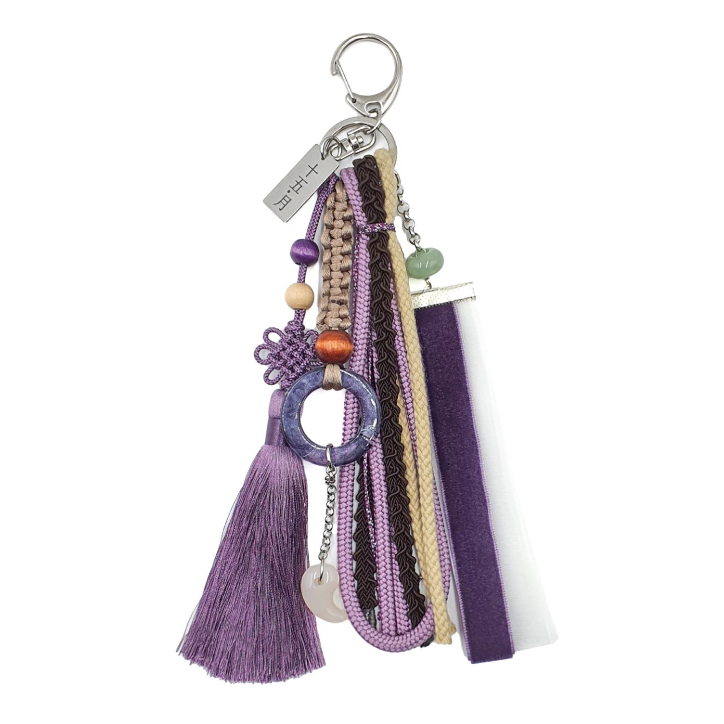 Violet Flower Keyring - Korean Style Knot Design, 22cm Pastel Purple and Beige Statement Charm 22cm
Violet Flower Keyring - Korean Style Knot Design, 22cm Pastel Purple and Beige Statement Charm 22cm