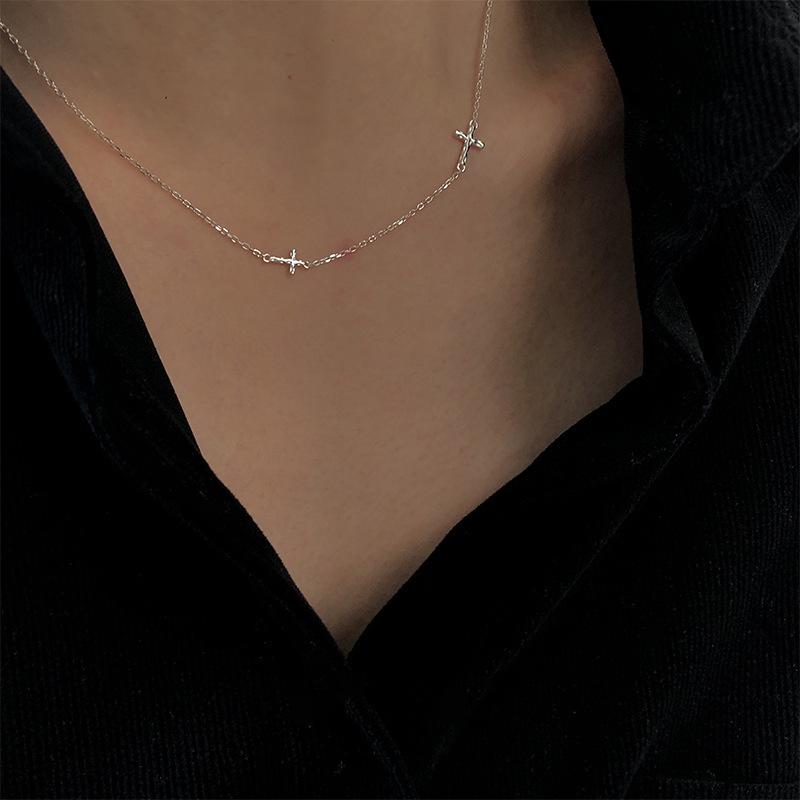 Korean S925 Sterling Silver Mini Cross Necklace for Women – Versatile Fashion Design Clavicle Chain
Korean S925 Sterling Silver Mini Cross Necklace for Women – Versatile Fashion Design Clavicle Chain