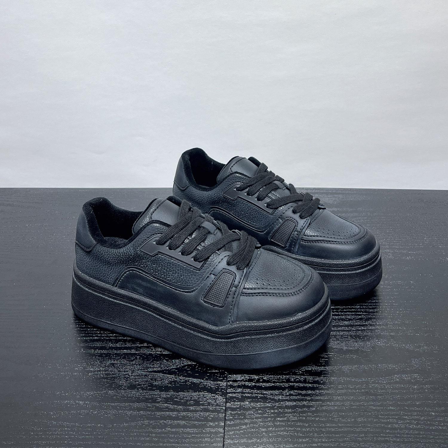 Thin velvet little white shoes women s winter leather thick baseplate shoes new versatile velvet sports and leisure shoes 40
Thin velvet little white shoes women s winter leather thick baseplate shoes new versatile velvet sports and leisure shoes 40