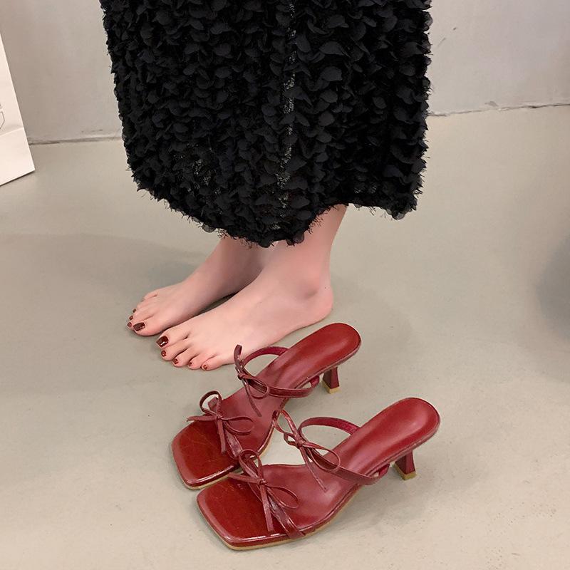 2025 new summer thin heel with sandals fairy style bow black high heel cool slippers woman 40 червоний
2025 new summer thin heel with sandals fairy style bow black high heel cool slippers woman 40 червоний