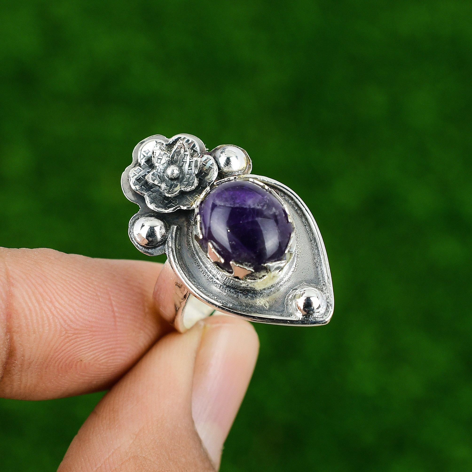 Регулируемое кольцо-цветок с несколькими камнями из серебра 925 пробы с натуральным шевронным аметистом Adjustable
Регулируемое кольцо-цветок с несколькими камнями из серебра 925 пробы с натуральным шевронным аметистом Adjustable