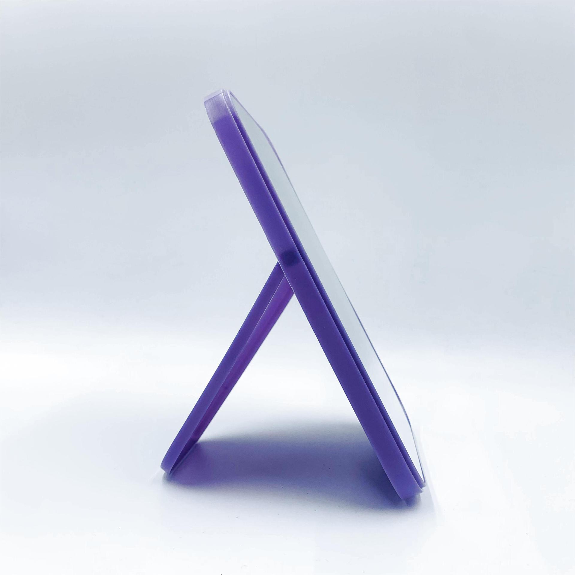 Портативное зеркало для макияжа в скандинавском стиле для использования на рабочем столе или в спальне
Портативное зеркало для макияжа в скандинавском стиле для использования на рабочем столе или в спальне