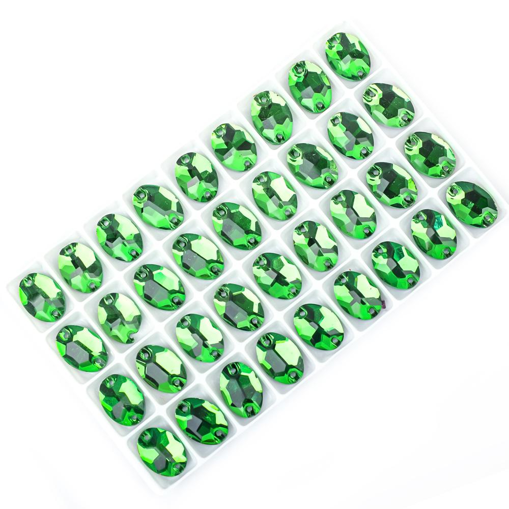 Мягкий овальный стеклянный страз цвета AB с двумя отверстиями, пришивные украшения для одежды и DIY-крафт-проектов. 11x16mm, 36 pieces/bag
Мягкий овальный стеклянный страз цвета AB с двумя отверстиями, пришивные украшения для одежды и DIY-крафт-проектов. 11x16mm, 36 pieces/bag