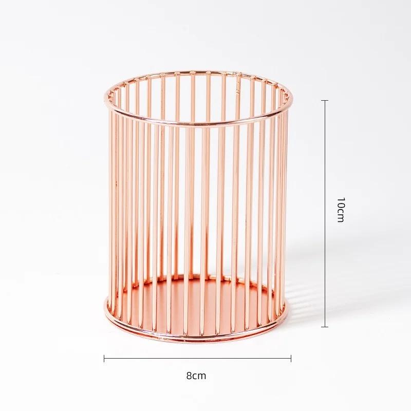 Новый настольный держатель для ручек INS, офисный школьный футляр для хранения, металлический, золотой, розовый, золотой ящик, настольный органайзер для карандашей, домашний декор, для хранения макияжа
Новый настольный держатель для ручек INS, офисный школьный футляр для хранения, металлический, золотой, розовый, золотой ящик, настольный органайзер для карандашей, домашний декор, для хранения макияжа