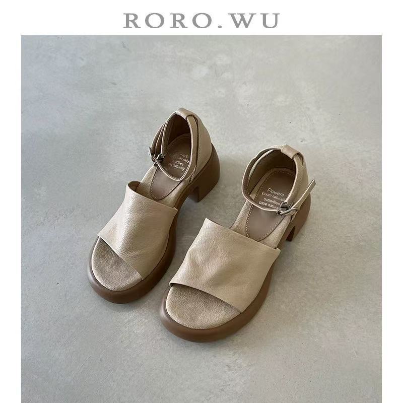 Версия из овчины~ Французские ретро сандалии на платформе и толстом каблуке из кожи женские летние простые на липучке для работы с открытым носком римские туфли 40 абрикосовый
Версия из овчины~ Французские ретро сандалии на платформе и толстом каблуке из кожи женские летние простые на липучке для работы с открытым носком римские туфли 40 абрикосовый