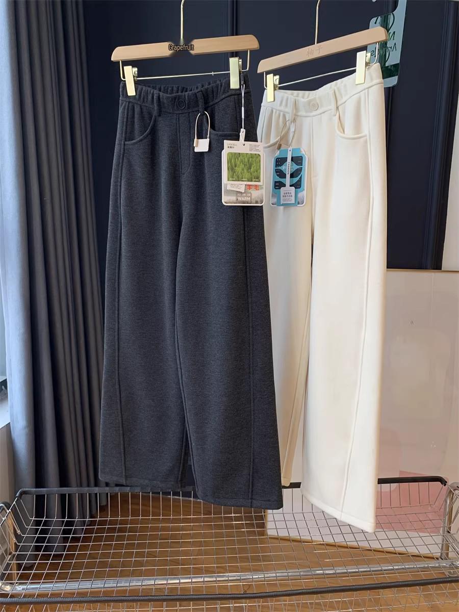 CJ1103 Soft and Fluffy Winter Wide-Leg Knit Tencel Wool Pants - High-Class Feel, Warm, and Casual Extra Large темно-сірий
CJ1103 Soft and Fluffy Winter Wide-Leg Knit Tencel Wool Pants - High-Class Feel, Warm, and Casual Extra Large темно-сірий
