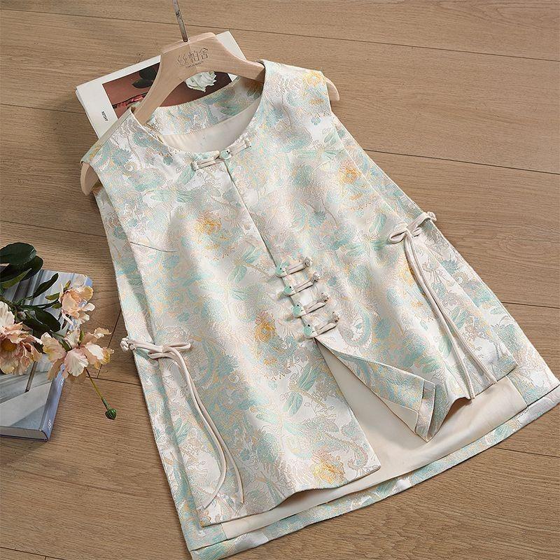 Spring new vest women s retro round neck button design temperament wear antique style 3XL (recommended 138-75 kg)
Spring new vest women s retro round neck button design temperament wear antique style 3XL (recommended 138-75 kg)