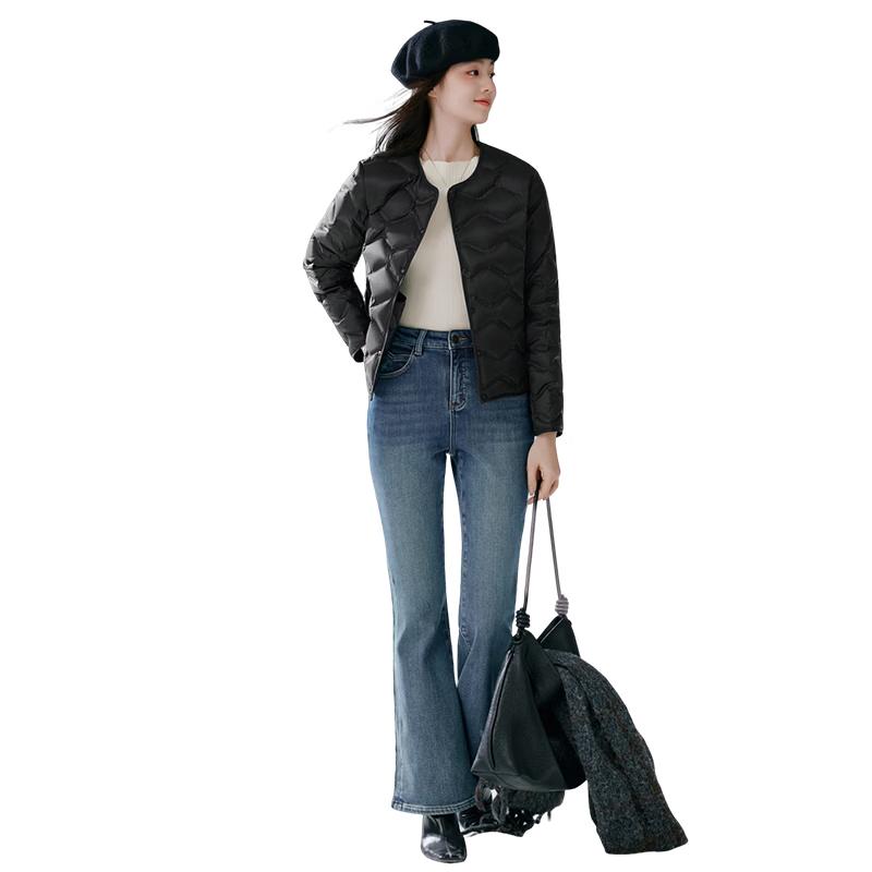 Women s Lightweight 90% White Duck Down Round Neck Short Jacket XL
Women s Lightweight 90% White Duck Down Round Neck Short Jacket XL
