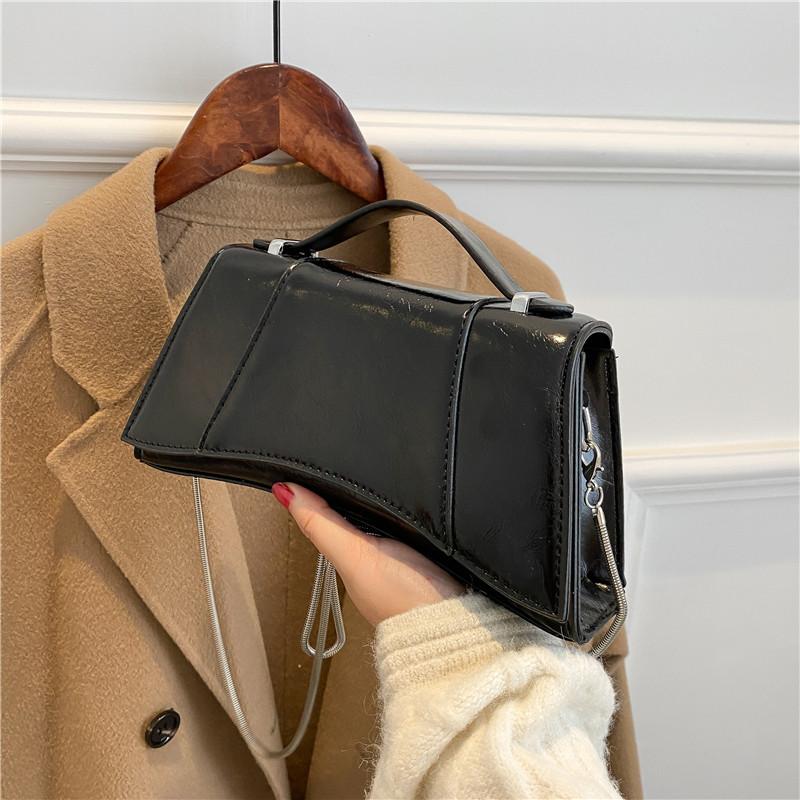 Женская сумка из змеиной кожи, роскошный дизайн, женская сумка в виде песочных часов, сумка через плечо из искусственной кожи с цепочкой, женская дорожная сумка 24x12x7cm
Женская сумка из змеиной кожи, роскошный дизайн, женская сумка в виде песочных часов, сумка через плечо из искусственной кожи с цепочкой, женская дорожная сумка 24x12x7cm