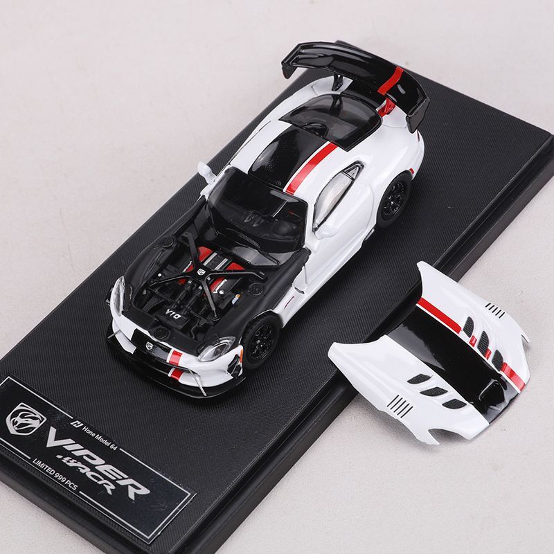Hone Model 1:64 Viper ACR Mk3 Alloy Car Diecasts & Toy Vehicles Car Model Miniature Scale Model Car Toys For Children белый
Hone Model 1:64 Viper ACR Mk3 Alloy Car Diecasts & Toy Vehicles Car Model Miniature Scale Model Car Toys For Children белый