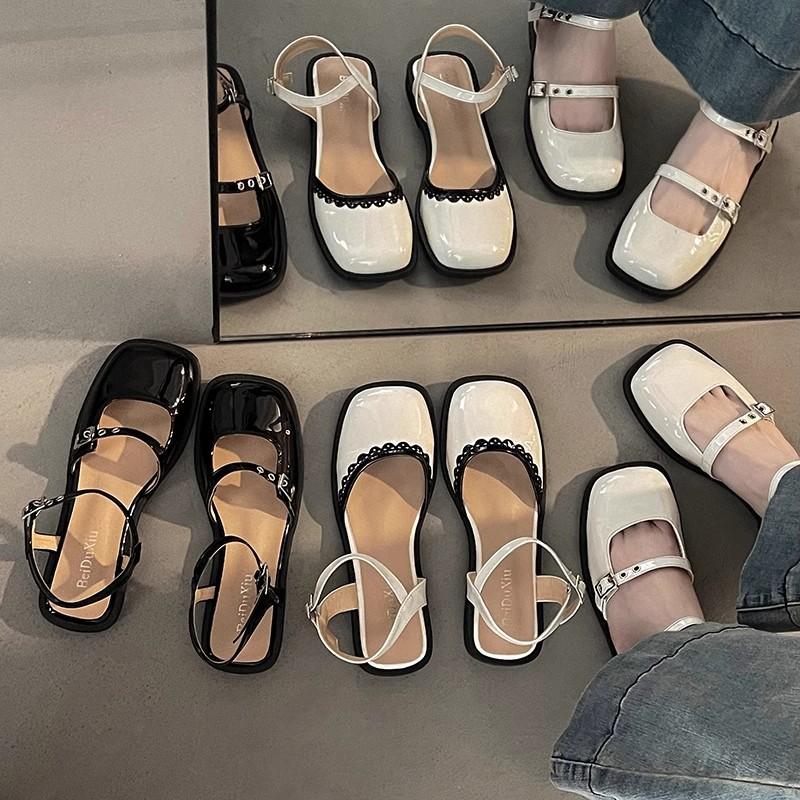 Fashion square head sandals women s summer 2025 new Internet celebrity versatile bag head middle heel non-slip Mary Jane Xiao Chengsheng 35 чорний
Fashion square head sandals women s summer 2025 new Internet celebrity versatile bag head middle heel non-slip Mary Jane Xiao Chengsheng 35 чорний