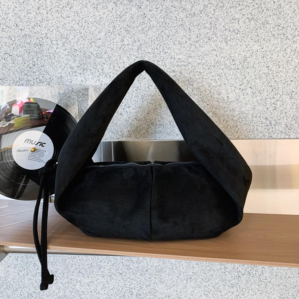 Lightweight and Versatile Niche Leopard Print Bag for Women Commuting, One-Shoulder Underarm Bag, Casual and Relaxed Horn Bag чёрный
Lightweight and Versatile Niche Leopard Print Bag for Women Commuting, One-Shoulder Underarm Bag, Casual and Relaxed Horn Bag чёрный