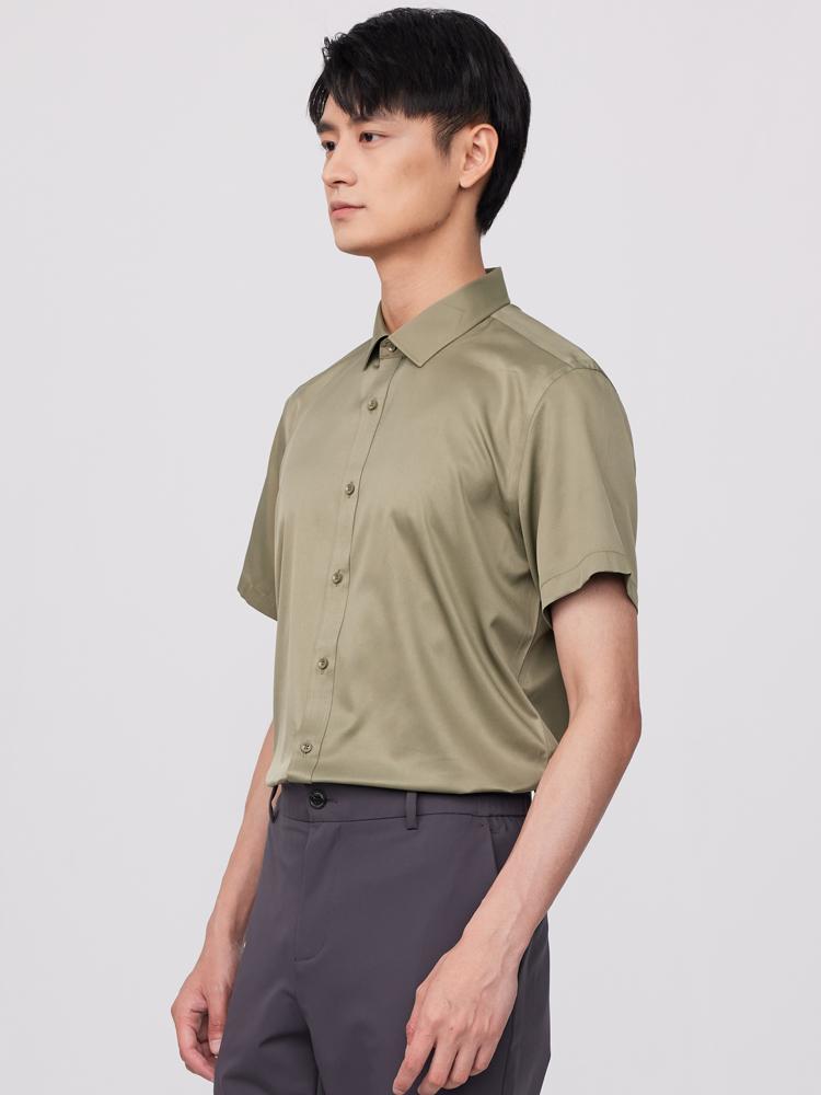 Летняя мужская классическая рубашка с короткими рукавами обычного кроя — удобная, слегка эластичная ткань, однотонная, легкая в уходе рубашка без глажки 44 оливковое зеленый
Летняя мужская классическая рубашка с короткими рукавами обычного кроя — удобная, слегка эластичная ткань, однотонная, легкая в уходе рубашка без глажки 44 оливковое зеленый