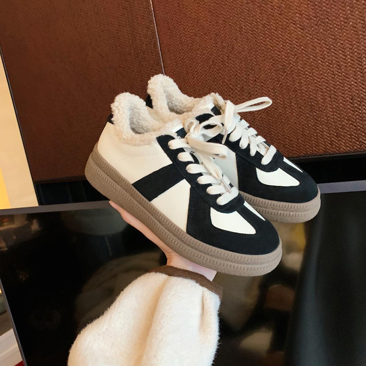 Ретро цветовая гамма, бархатные туфли на платформе, спортивные, для досуга, для моральной подготовки, женские, осень-зима 2025, новая модель, кожаные кеды на шнуровке с низким верхом 40
Ретро цветовая гамма, бархатные туфли на платформе, спортивные, для досуга, для моральной подготовки, женские, осень-зима 2025, новая модель, кожаные кеды на шнуровке с низким верхом 40