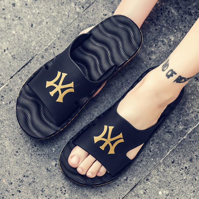 Summer new Vietnamese slippers men s non-slip deodorant beach one-word drag outdoor trend household cool slippers 46
Summer new Vietnamese slippers men s non-slip deodorant beach one-word drag outdoor trend household cool slippers 46