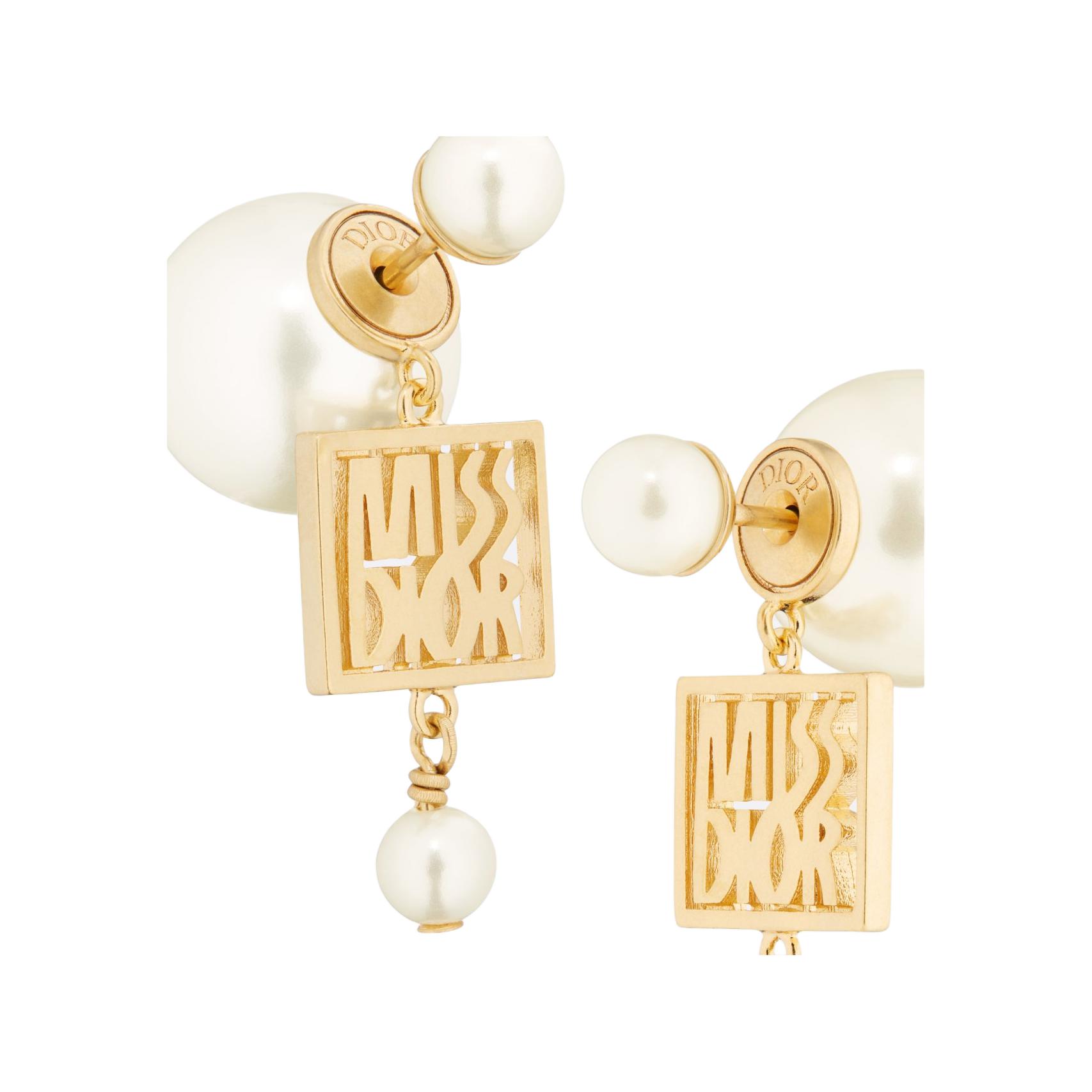 Dior Logo Design Metal Earrings Women Earrings Gold E3557WOMRS Basic Packaging-Dust Bag,F,Gold
Dior Logo Design Metal Earrings Women Earrings Gold E3557WOMRS Basic Packaging-Dust Bag,F,Gold
