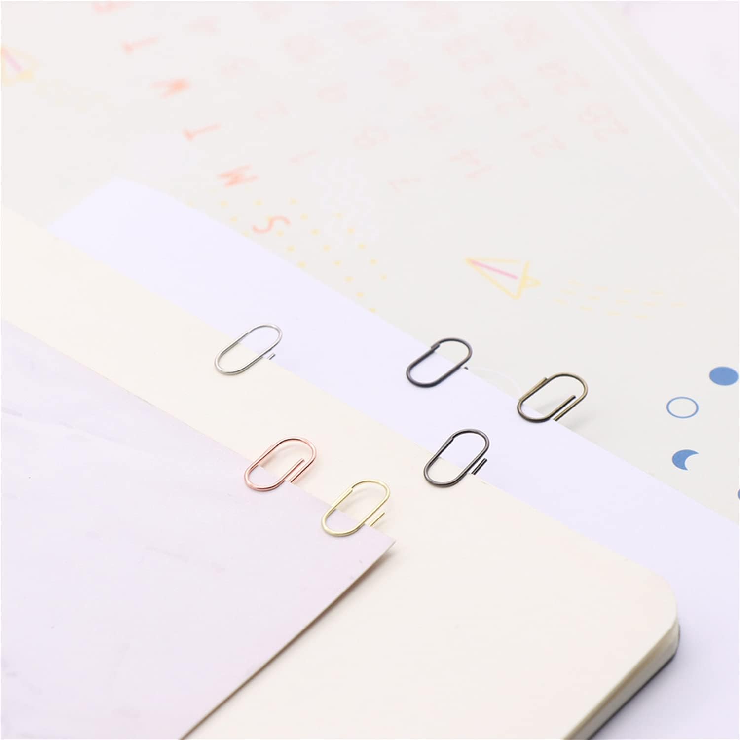 200pcs Bronze Mini Paper Clips Cute Paperclips Smooth Stainless Steel Wire Bookmarks in Tinplate Paper Clips Dispenser Holders for Desk Accessories
200pcs Bronze Mini Paper Clips Cute Paperclips Smooth Stainless Steel Wire Bookmarks in Tinplate Paper Clips Dispenser Holders for Desk Accessories