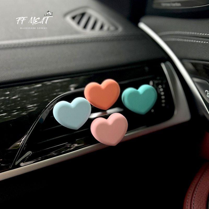 Automobile Aromatherapy Cartoon Cute Retro Rabbit Ears Bear Solid Fragrant Stone Car Central Control Air Outlet Decoration Complete Collection Single Pink Heart (5ml Essential Oil)
Automobile Aromatherapy Cartoon Cute Retro Rabbit Ears Bear Solid Fragrant Stone Car Central Control Air Outlet Decoration Complete Collection Single Pink Heart (5ml Essential Oil)
