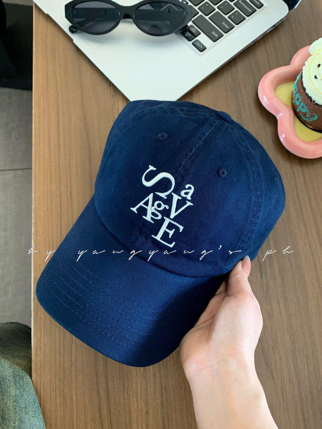 Embroidered Korean Style Baseball Cap: Slimming Look, Sun Protection, Unisex Fashion Adjustable (54-62cm) темно-синього кольору
Embroidered Korean Style Baseball Cap: Slimming Look, Sun Protection, Unisex Fashion Adjustable (54-62cm) темно-синього кольору