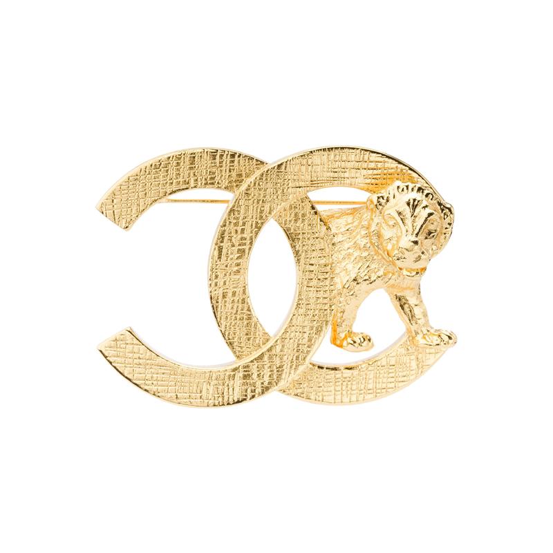 CHANEL LION Classic Double C Logo Metal Brooch Women s Gold золотий
CHANEL LION Classic Double C Logo Metal Brooch Women s Gold золотий