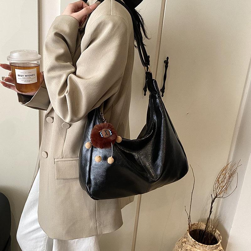 Oil wax leather big bag women s 2025 new trendy winter retro versatile tote bag fashion casual shoulder messenger bag 33*9*31
Oil wax leather big bag women s 2025 new trendy winter retro versatile tote bag fashion casual shoulder messenger bag 33*9*31