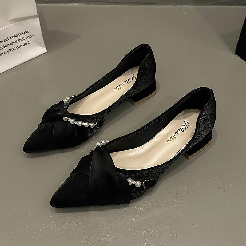 Pointed head shallow mouth single shoes women s black flats 2025 new spring and autumn shoes temperament soft-soled ladyshoes 40 бежевий
Pointed head shallow mouth single shoes women s black flats 2025 new spring and autumn shoes temperament soft-soled ladyshoes 40 бежевий