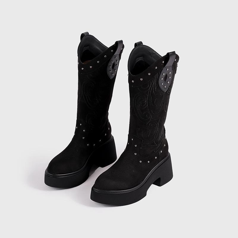 Rivet knight boots women s winter new retro Martin boots thick-soled but knee-embroidered short boots 40 чёрный
Rivet knight boots women s winter new retro Martin boots thick-soled but knee-embroidered short boots 40 чёрный