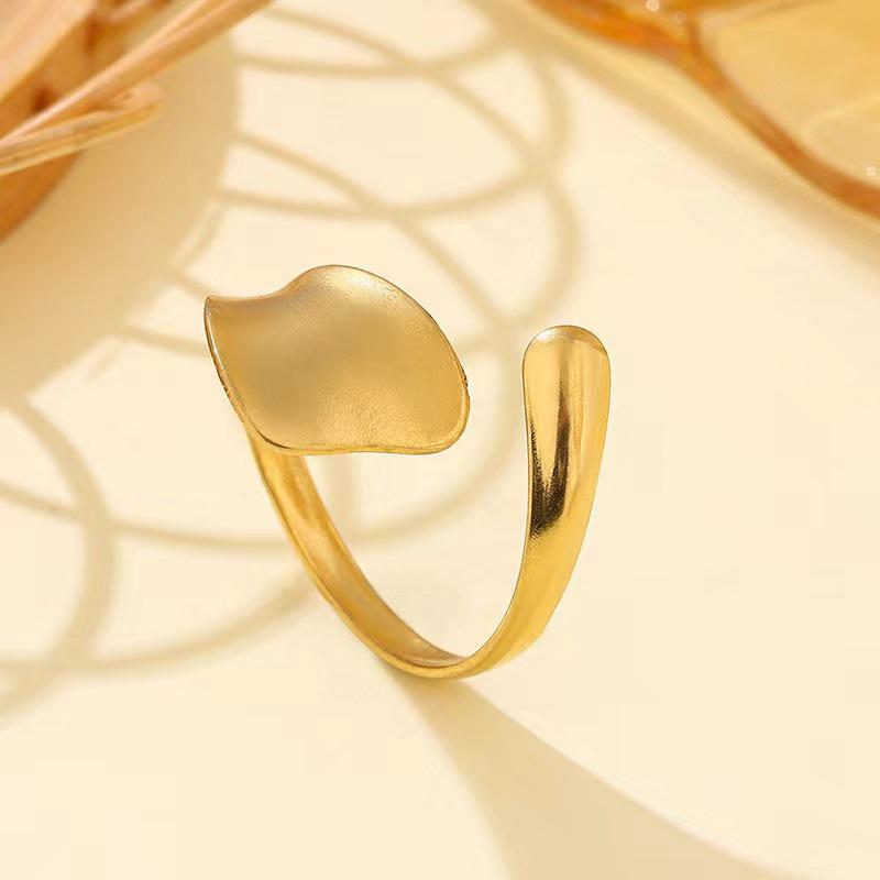 European & American Women s Adjustable Titanium Steel Geometric Open Ring - Minimalist Cold Style
European & American Women s Adjustable Titanium Steel Geometric Open Ring - Minimalist Cold Style