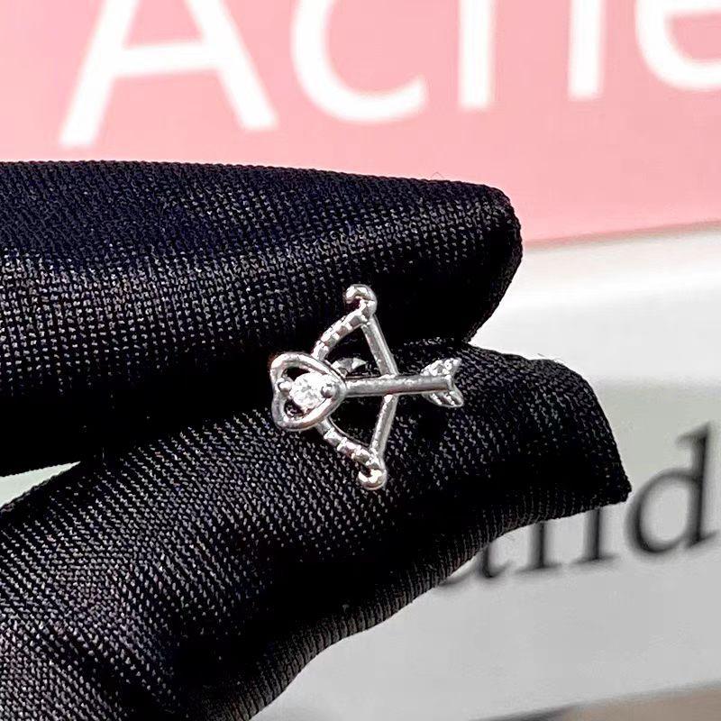 Hellopuppy Love Cupid s Arrow~ Ear Bone Nail Sweet Cool Wind Asymmetrical Design Zircon Small Earrings
Hellopuppy Love Cupid s Arrow~ Ear Bone Nail Sweet Cool Wind Asymmetrical Design Zircon Small Earrings