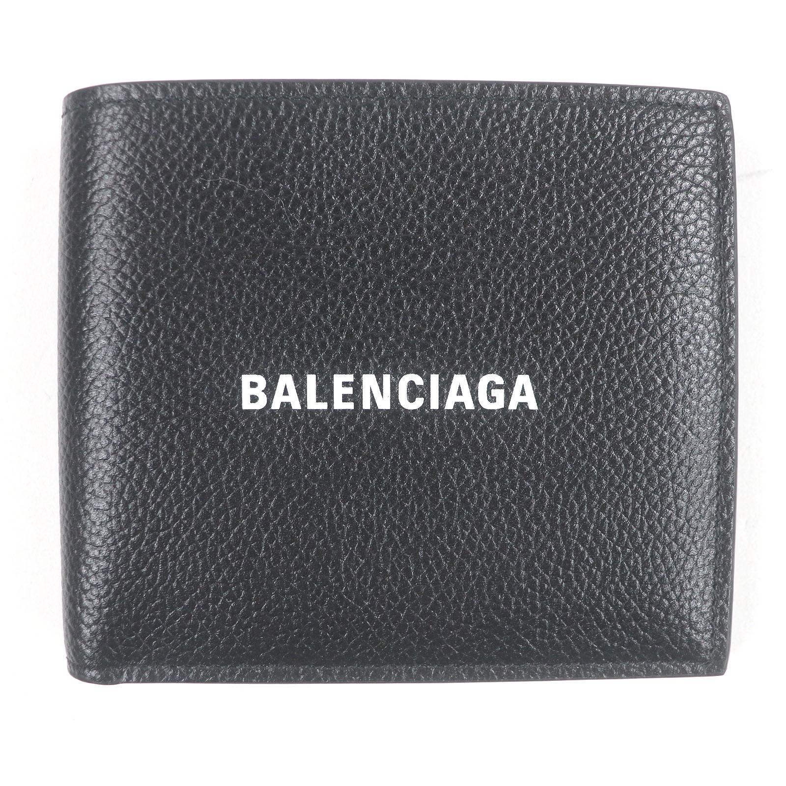 Бездоганний BALENCIAGA Гаманець для купюр Двоскладний гаманець компактний гаманець чорна шкіра чоловічий Вживаний
Бездоганний BALENCIAGA Гаманець для купюр Двоскладний гаманець компактний гаманець чорна шкіра чоловічий Вживаний