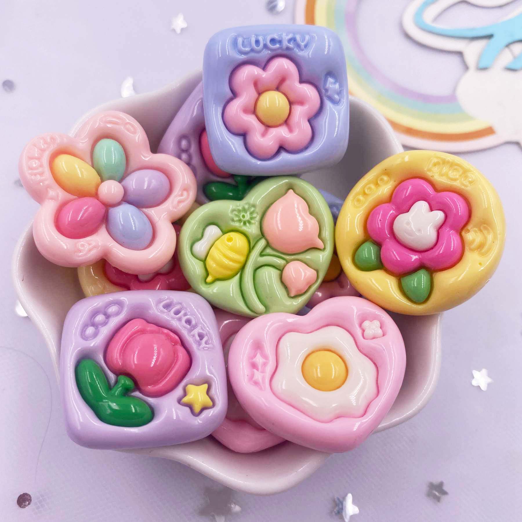 Colorful Resin Nice Lucky Bee Flower Flatback Heart Square Flower Circular Shaped Figurines Scrapbooks 6pcs DIY Bow Decor Crafts
Colorful Resin Nice Lucky Bee Flower Flatback Heart Square Flower Circular Shaped Figurines Scrapbooks 6pcs DIY Bow Decor Crafts