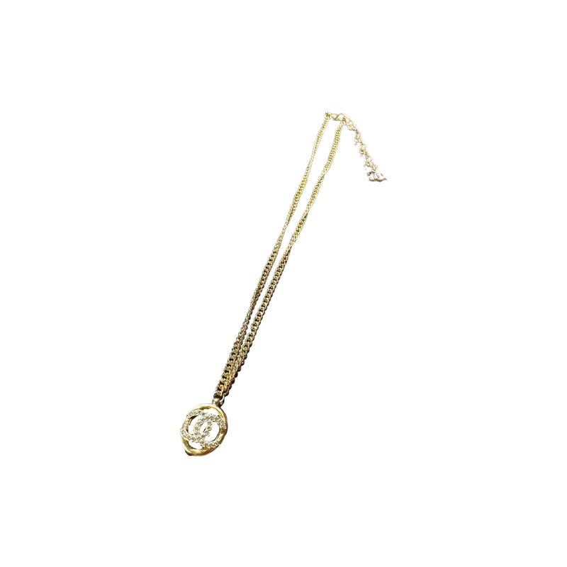 CHANEL Double C Double C letter logo - Necklace, same style for men and women, couple model, gold золотий
CHANEL Double C Double C letter logo - Necklace, same style for men and women, couple model, gold золотий