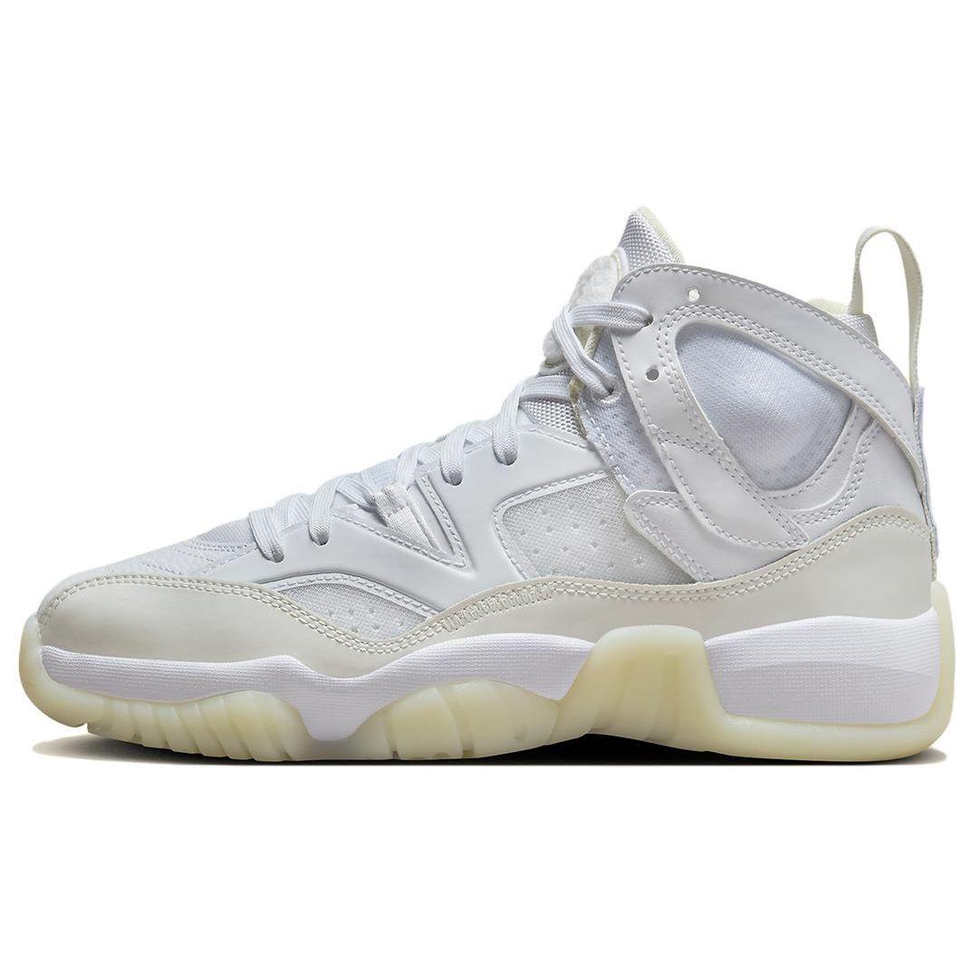 Air Jordan Jumpman Two Trey White Sail Women Sneakers Cream Pure-Platinum Coconut-Milk DR9631-100
Air Jordan Jumpman Two Trey White Sail Women Sneakers Cream Pure-Platinum Coconut-Milk DR9631-100