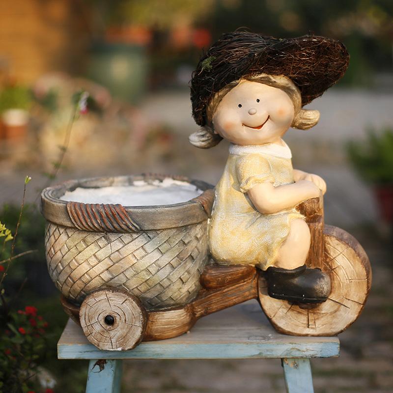 Творческие скульптуры из смолы для мальчиков и девочек из мультфильмов с цветочными горшками для декора виллы и сада, ландшафтного декора для дома, аксессуаров