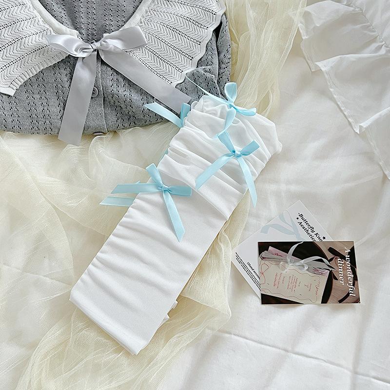 Женские весенне-летние тонкие носки с ленточным бантом и роликовым краем до икры 1 pair белый/синий
Женские весенне-летние тонкие носки с ленточным бантом и роликовым краем до икры 1 pair белый/синий